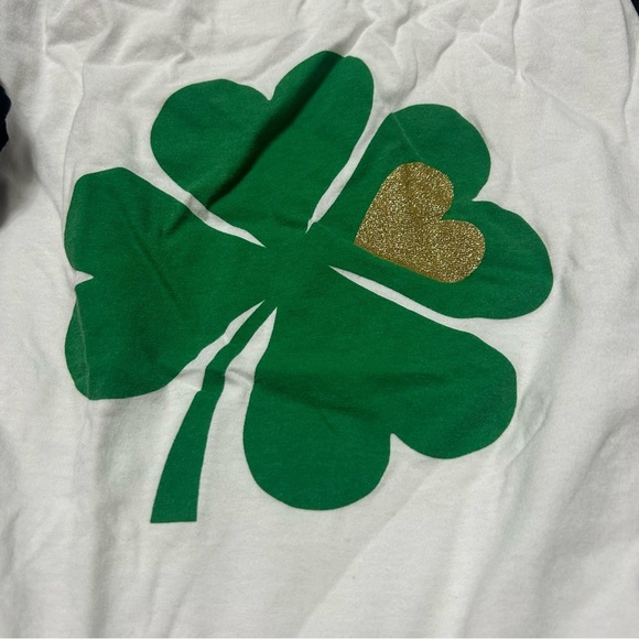 Size Large St. Patrick’s Day Baseball Tee with Glitter Heart E2 - Picture 2 of 4